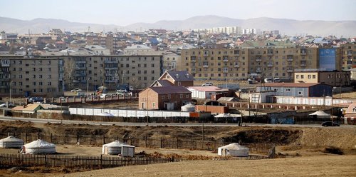 Налайх дүүрэг: 19 хүүхэд хордож, зургаа нь эмнэлэгт хүргэгджээ
